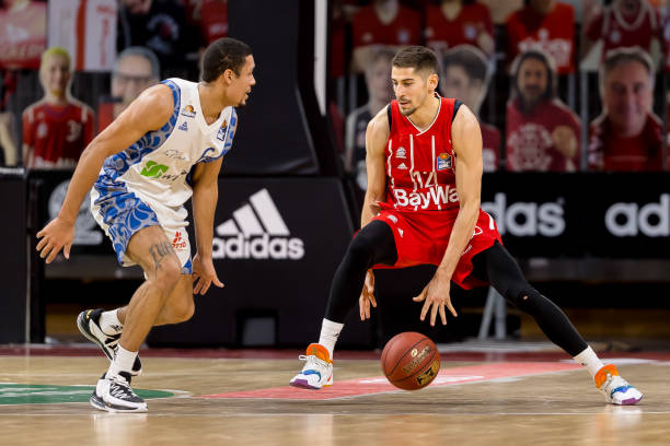 准的底线控 准的底线控